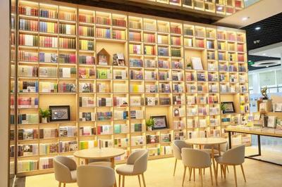 省委宣传部、省教育厅领导调研我校倍阅书店!